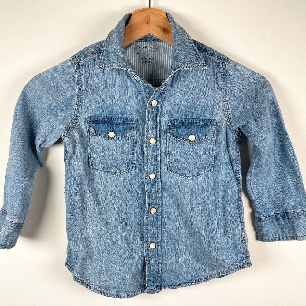 Gap Kids Light Washed Denim Shirt sz 4T